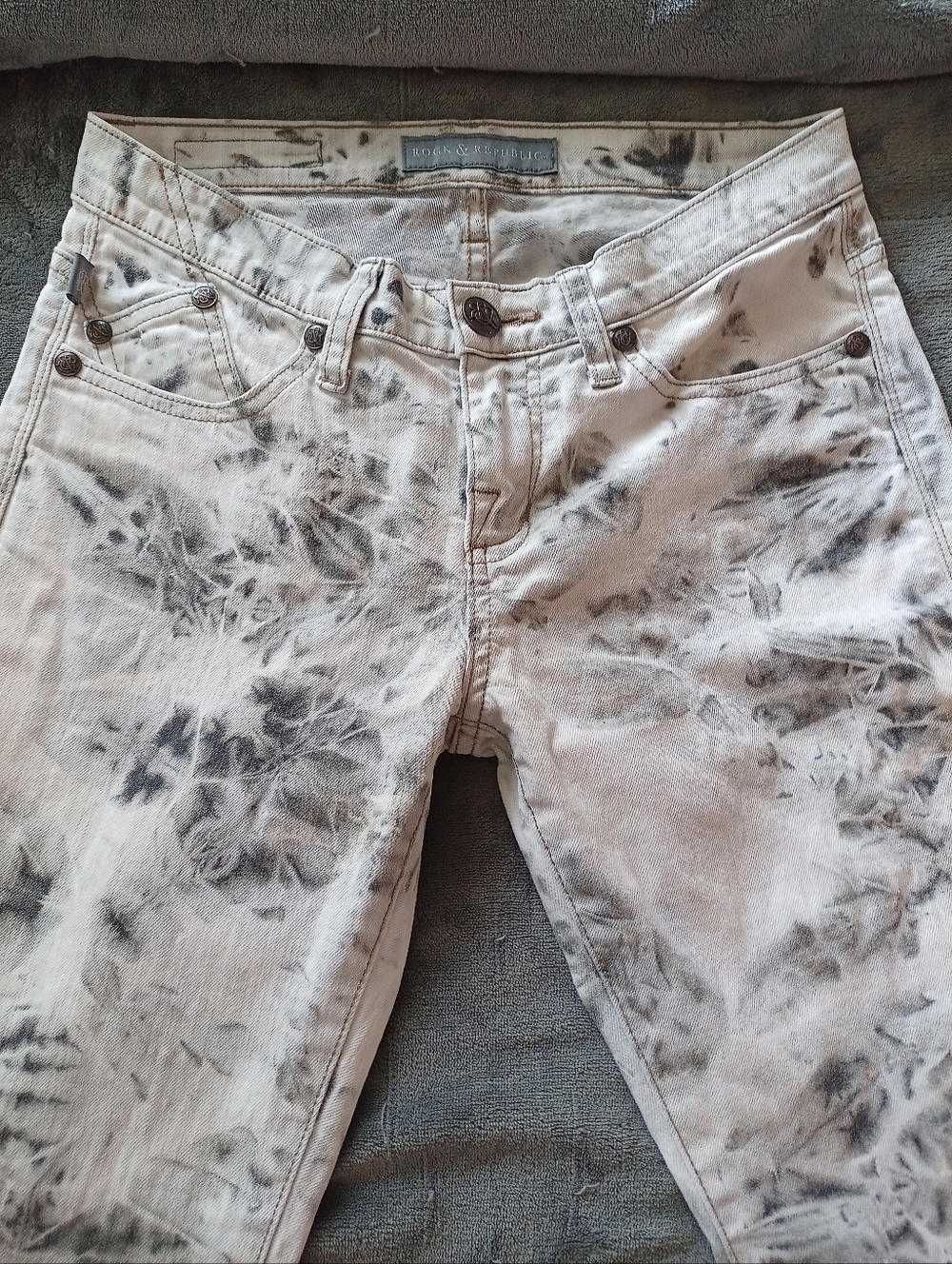 Rock & Republic Low Rise Black & White Tie-Dye Slim Straight Jeans Sz 6